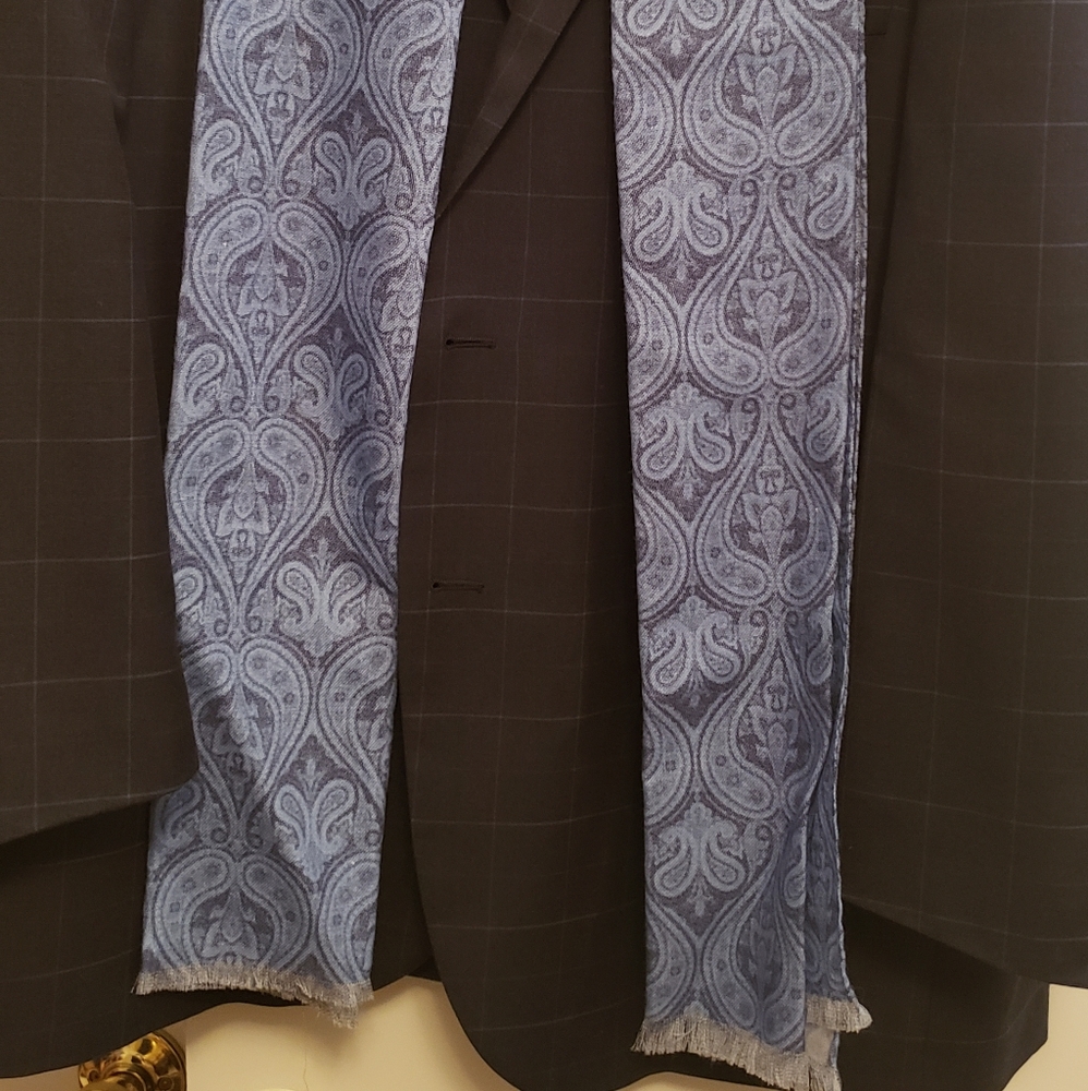 Jos. A. Bank men's scarf - Picture 9 of 12